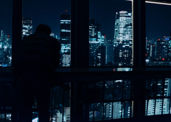 Les lumières de Tokyo sont saisissantes depuis la tour de Tokyo